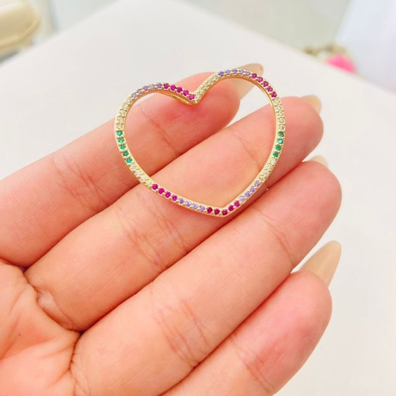 Pingente Coração Pedras Coloridas Vazado Grande